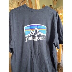 Patagonia Men’s Classic T-Shirt Black Short Sleeve Logo Summer